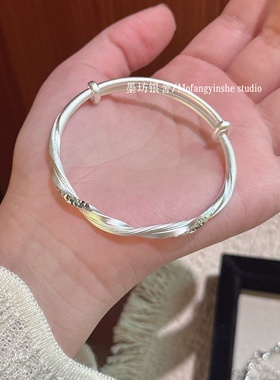 足银999.9扭纹缎带实心银手镯