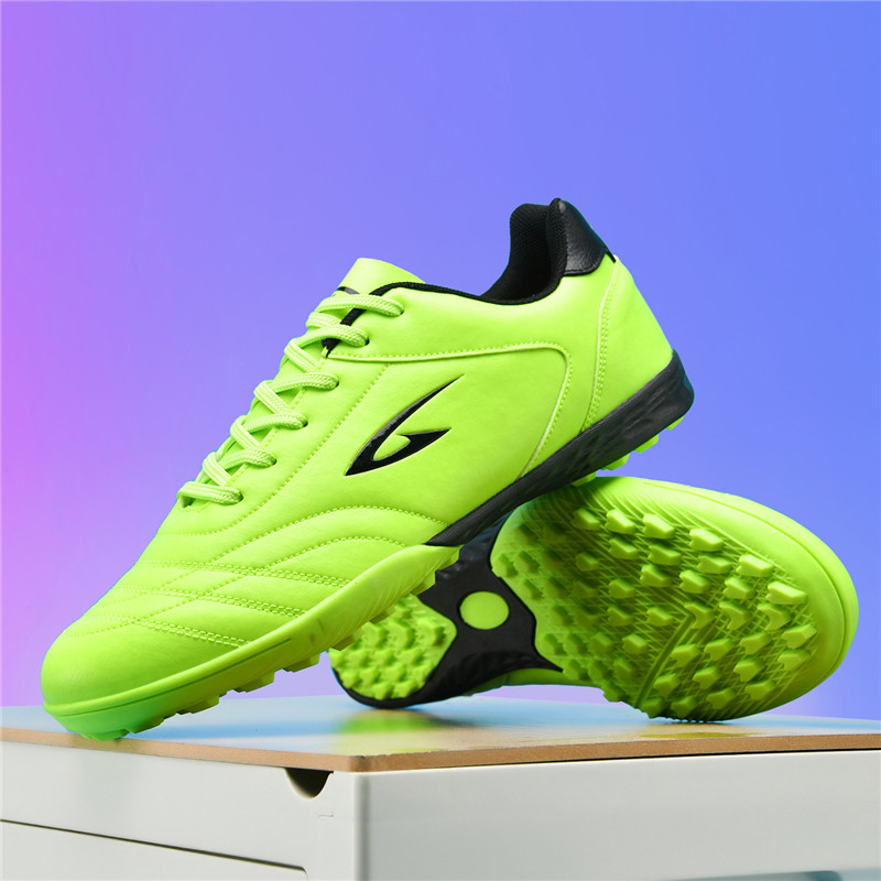 德尔惠童鞋儿童足球鞋男长钉碎钉2026春季青少年防滑耐磨男童鞋子