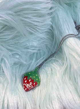 Vivienne土星中古屋草莓项链