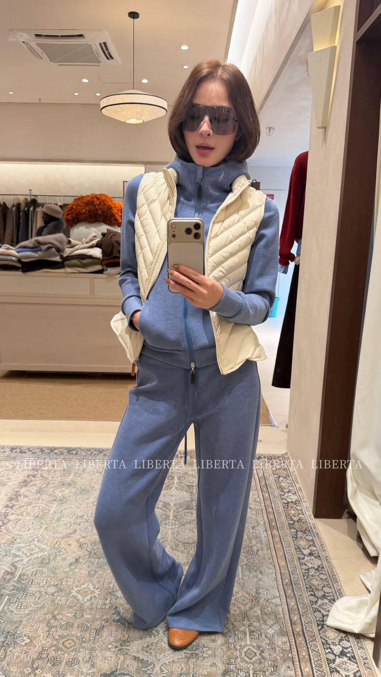 韩系新时尚高品质连帽拉链卫衣休闲加绒套装搭配立领羽绒保暖马甲