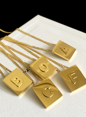 ZZZITA26个字母吊坠方块项链