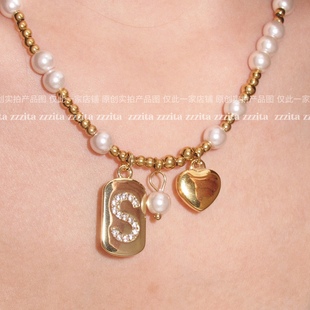 ZZZITA 风月俏佳人·Venus in Roman~原创定制字母爱心贝珠项链