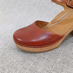 外贸包头打蜡牛皮女士粗高跟大码凉鞋女鞋魔术贴款穿脱方便 F4136