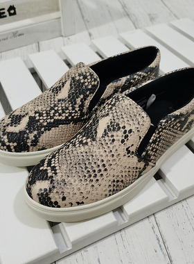 外贸休闲低帮板鞋运动鞋大码女鞋Q5624瑕疵清仓