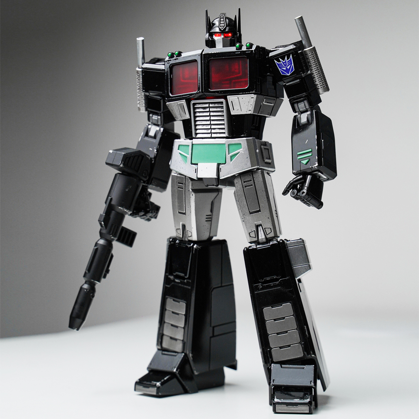 yolopark暗黑擎天柱变形金刚玩具