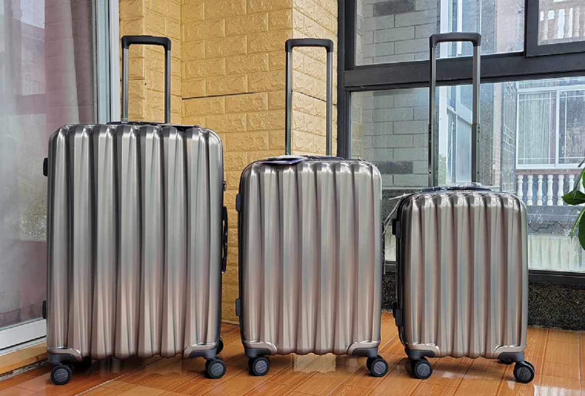 冰蓝色阿兰德龙20寸登记箱24寸铝合金拉杆28寸大容量托运防刮男女