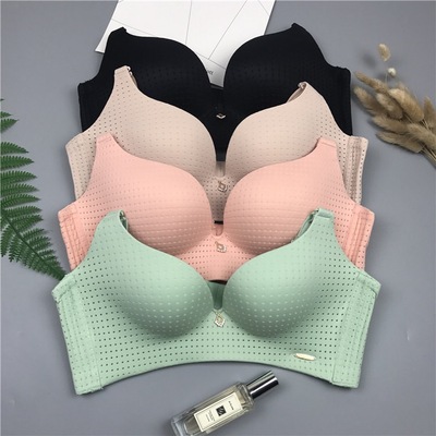 透气厚款丰胸无痕性感向大大内衣