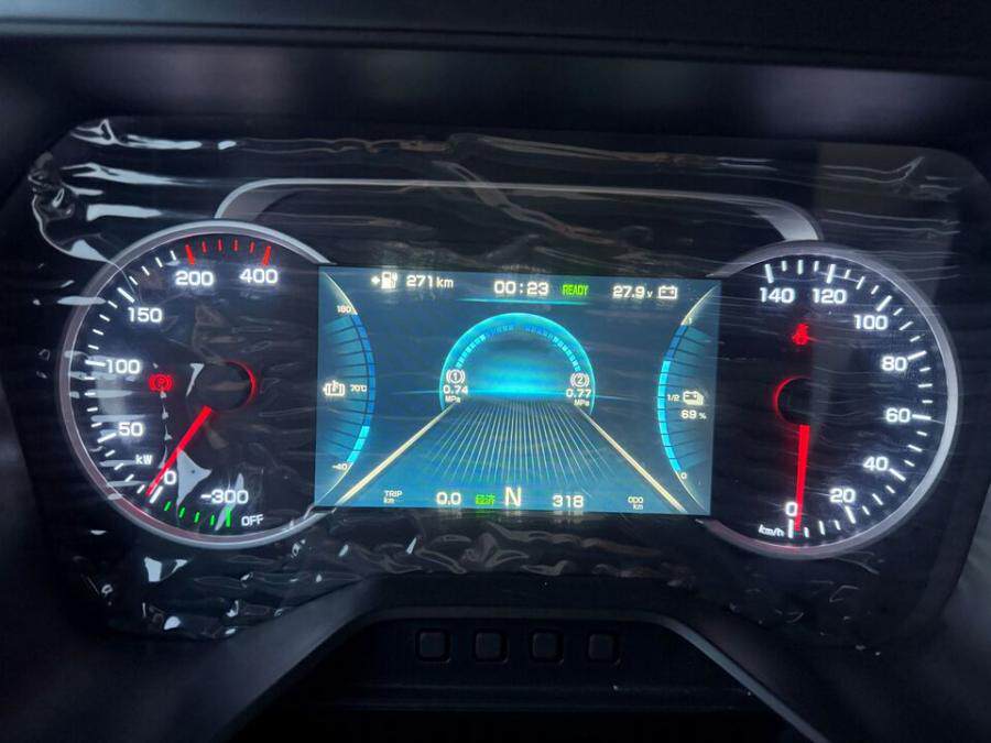 5月11日乌鲁木齐市车牌号为新A21133D三一牌重型半挂牵引车网络拍卖公告