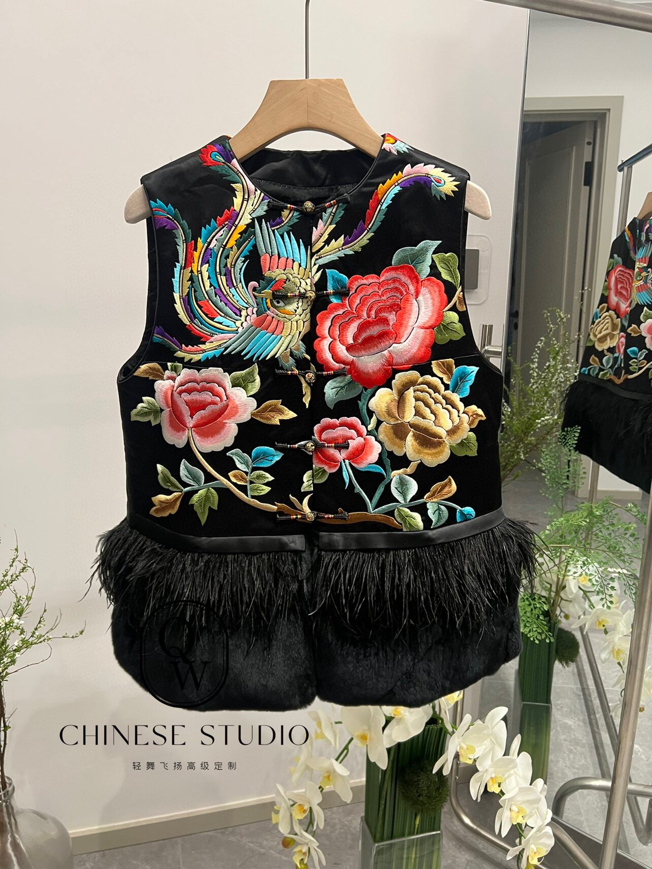 高奢中国风新中式盘扣刺绣花卉鸵鸟毛兔毛夹棉马甲国潮外套女