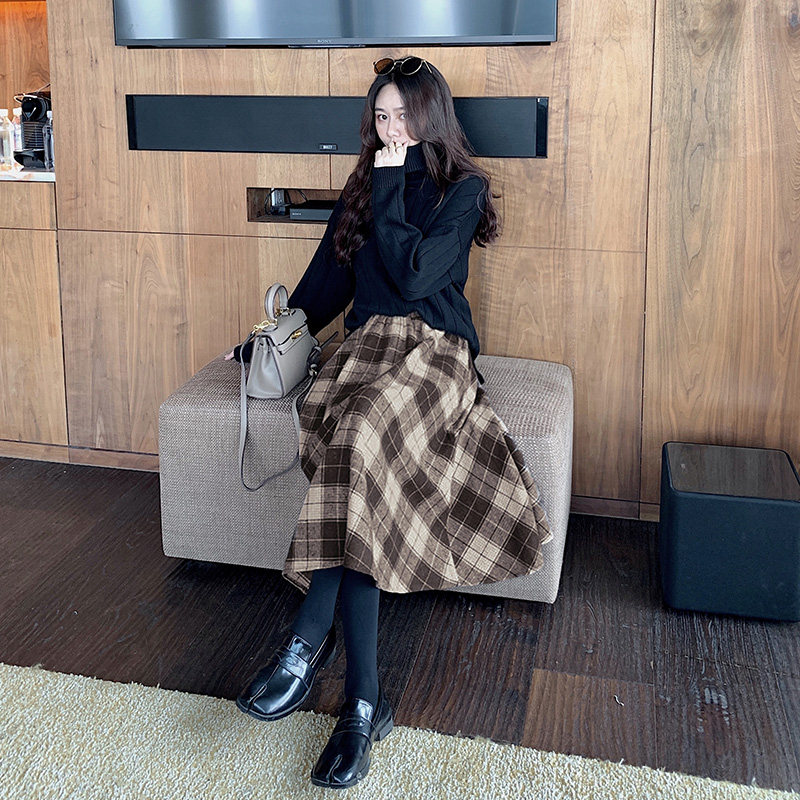 毛呢格子裙半身裙女2020秋冬新款高腰松紧腰格纹A字中长款伞裙