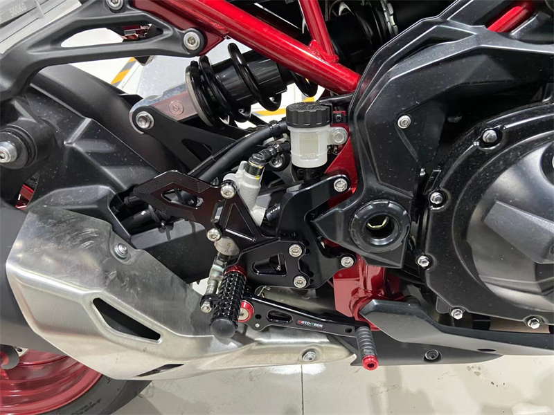 MOTOTRON 高品质改装升高脚踏 KAWASAKI川崎 Z900 2020-2021