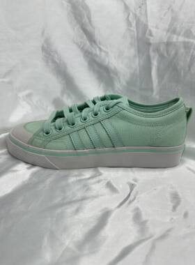 三叶草经典运动鞋Adidas