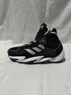 EG9919 联名 Williams 男子天足篮球鞋 BYW Pharrell Crazy