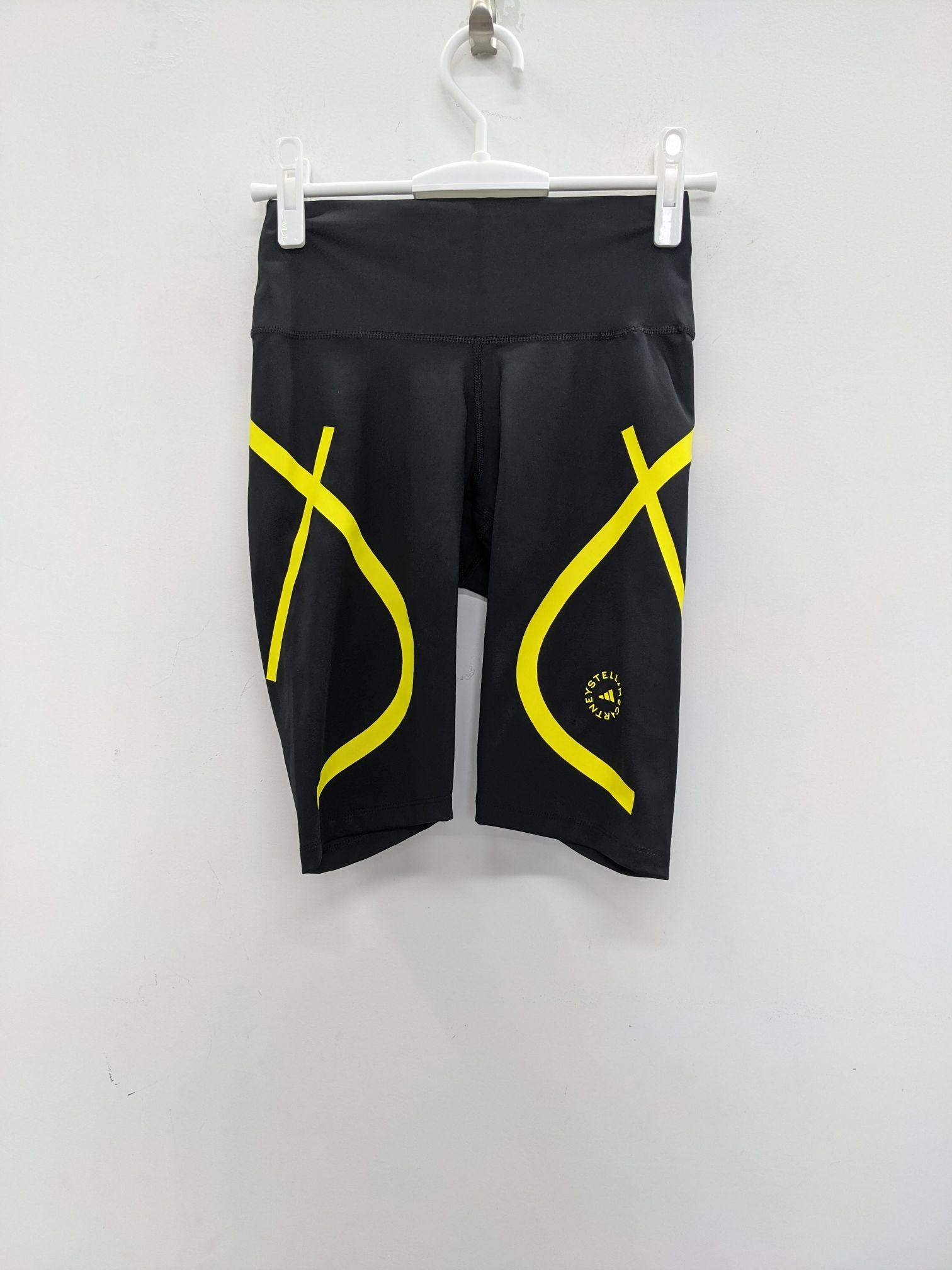 联名 ADIDAS STELLA McCARTNEY 女子运动速干短裤五分裤 HI6058