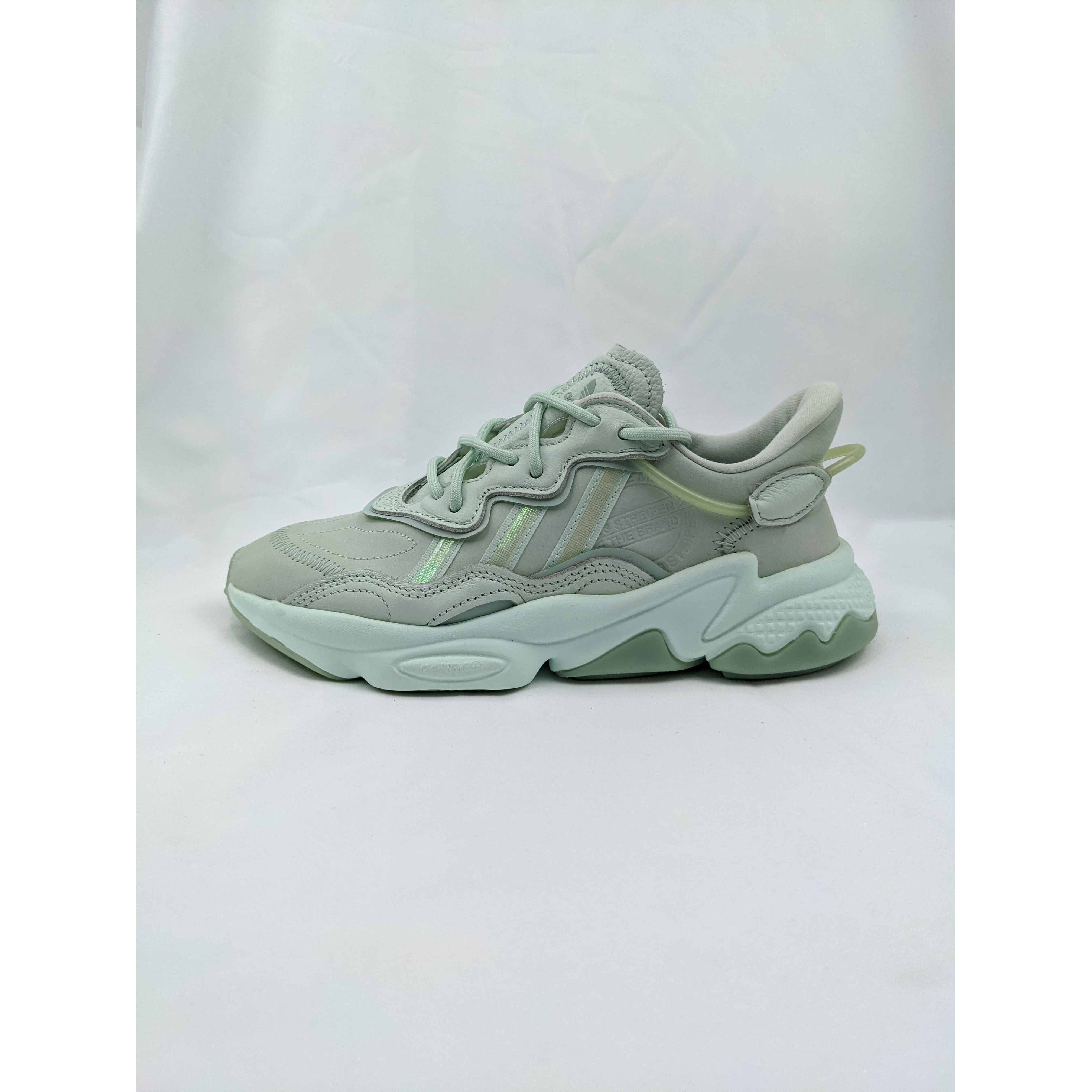 易烊千玺 adidas Originals Ozweego 女子薄荷绿休闲鞋 GZ2788