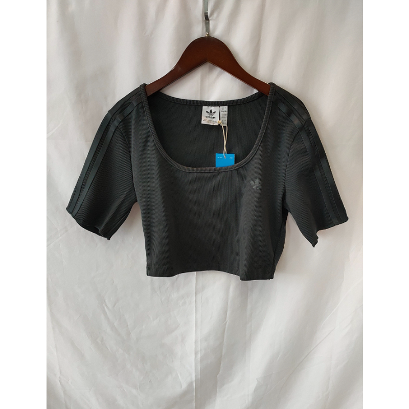 正品 三叶草 adidas Crop Baby Tee 女子短款露脐装短袖 JN3013
