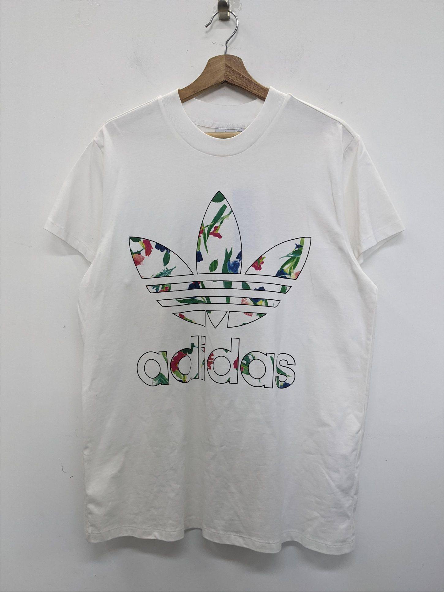 ADIDAS/三叶草 女子OVERSIZE男友风格碎花LOGO宽松短袖T恤 FM3746