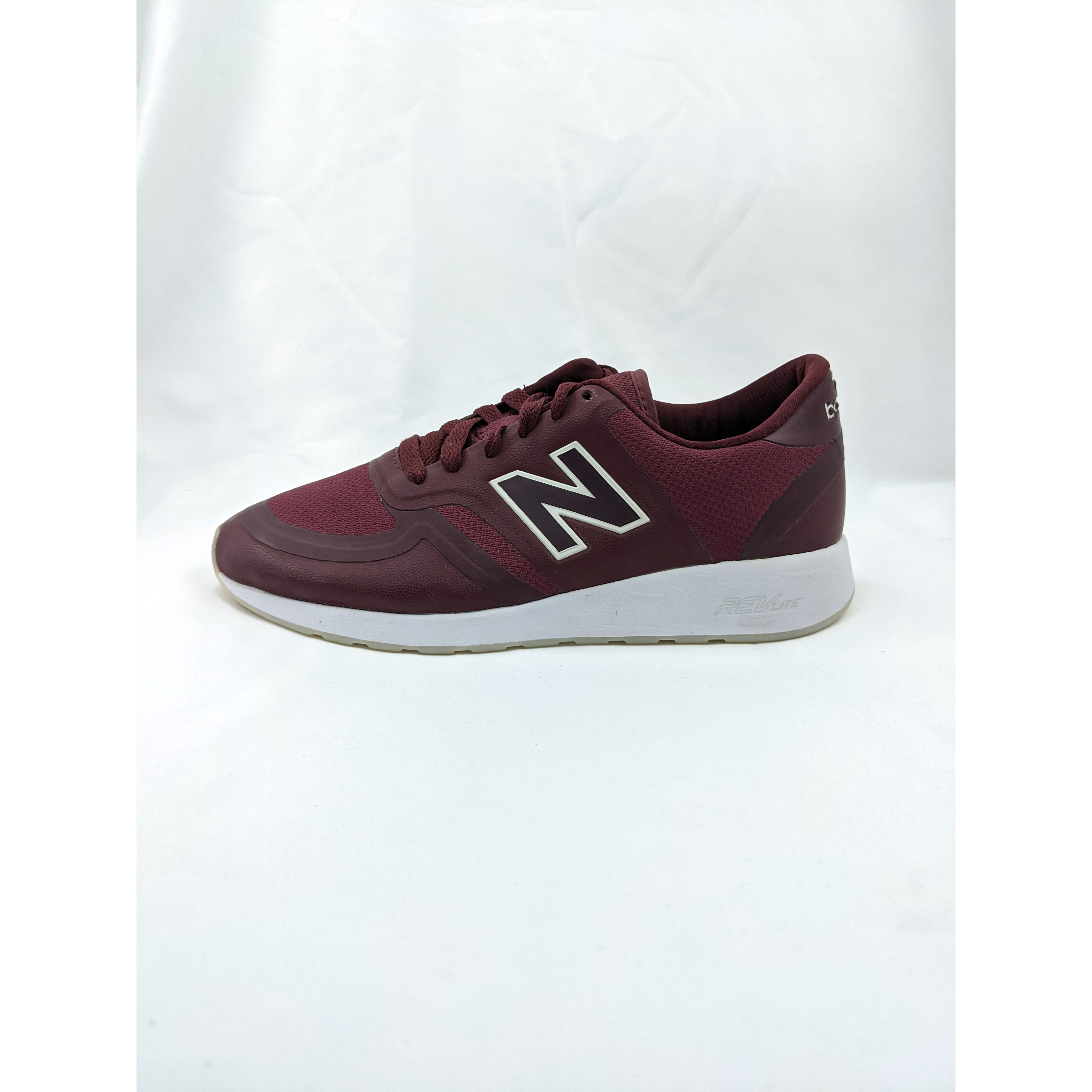 New Balance 420 Re-Engineered 酒紅色女款复古休闲鞋 WRL420CB.