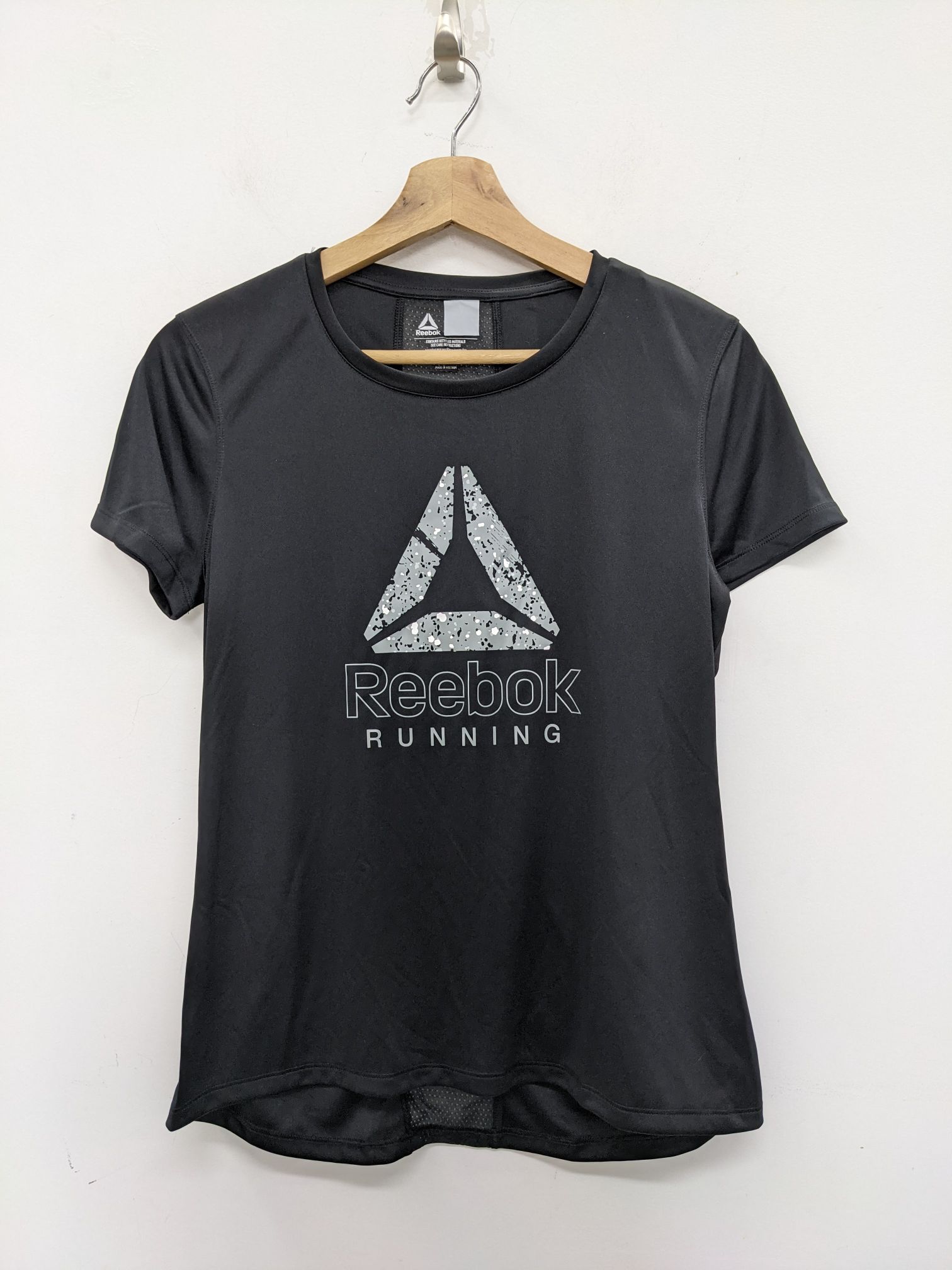 锐步 REEBOK DELTA GRAPHIC TEE 女子健身训练跑步短袖 EC2996