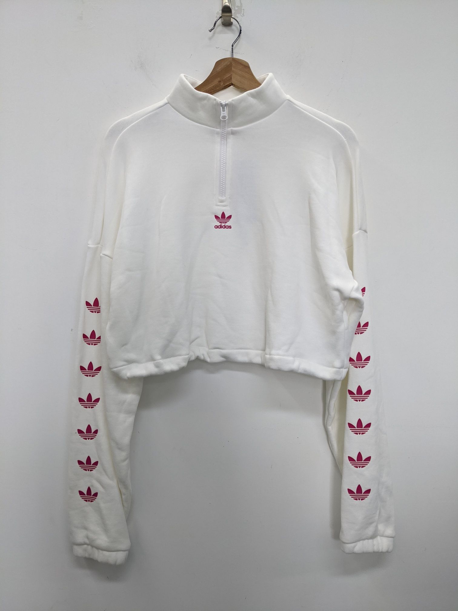 Adidas/阿迪达斯短款运动卫衣