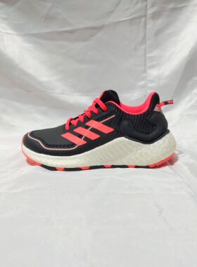 酷动城 adidas ClimaWarm LTD 女子全天候暖风训练跑步鞋 H67361
