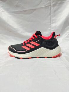 酷动城 adidas ClimaWarm LTD 女子全天候暖风训练跑步鞋 H67361