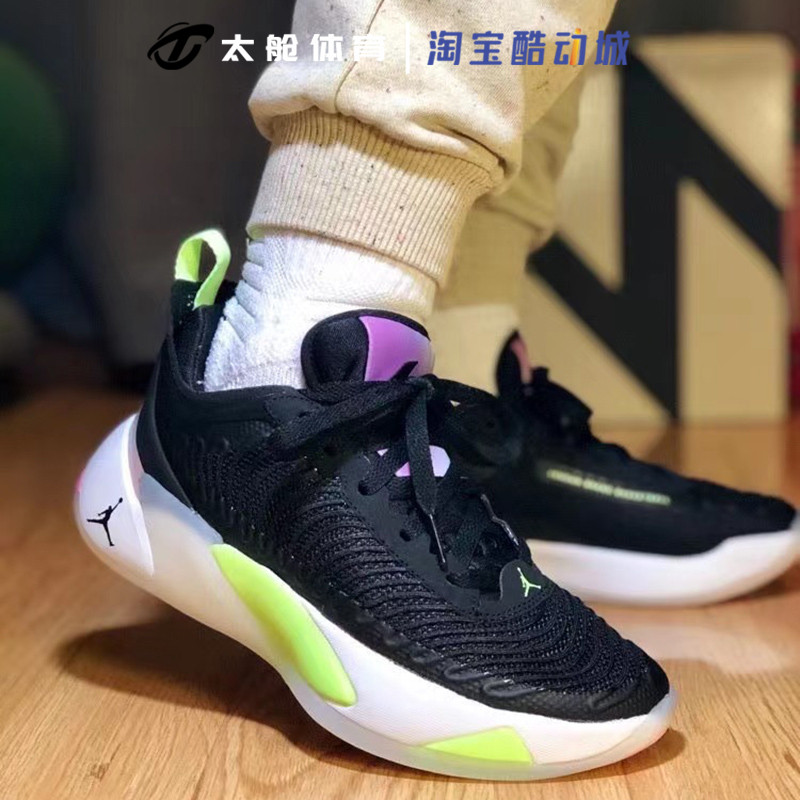 太舱体育jordan luka 1东契奇1代黑绿黑白实战球鞋dq6510-003