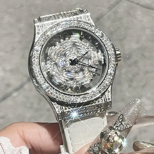 迪士尼时来运转五芒星满天星手表