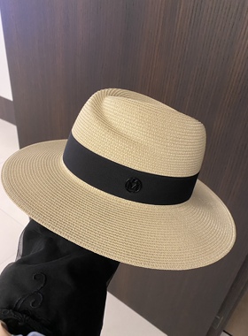 出游礼帽女街头平檐春夏季