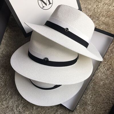 方媛白色潮人时尚防晒凹造型草帽