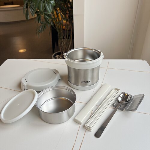 虎牌双层不锈钢保温饭盒带餐具