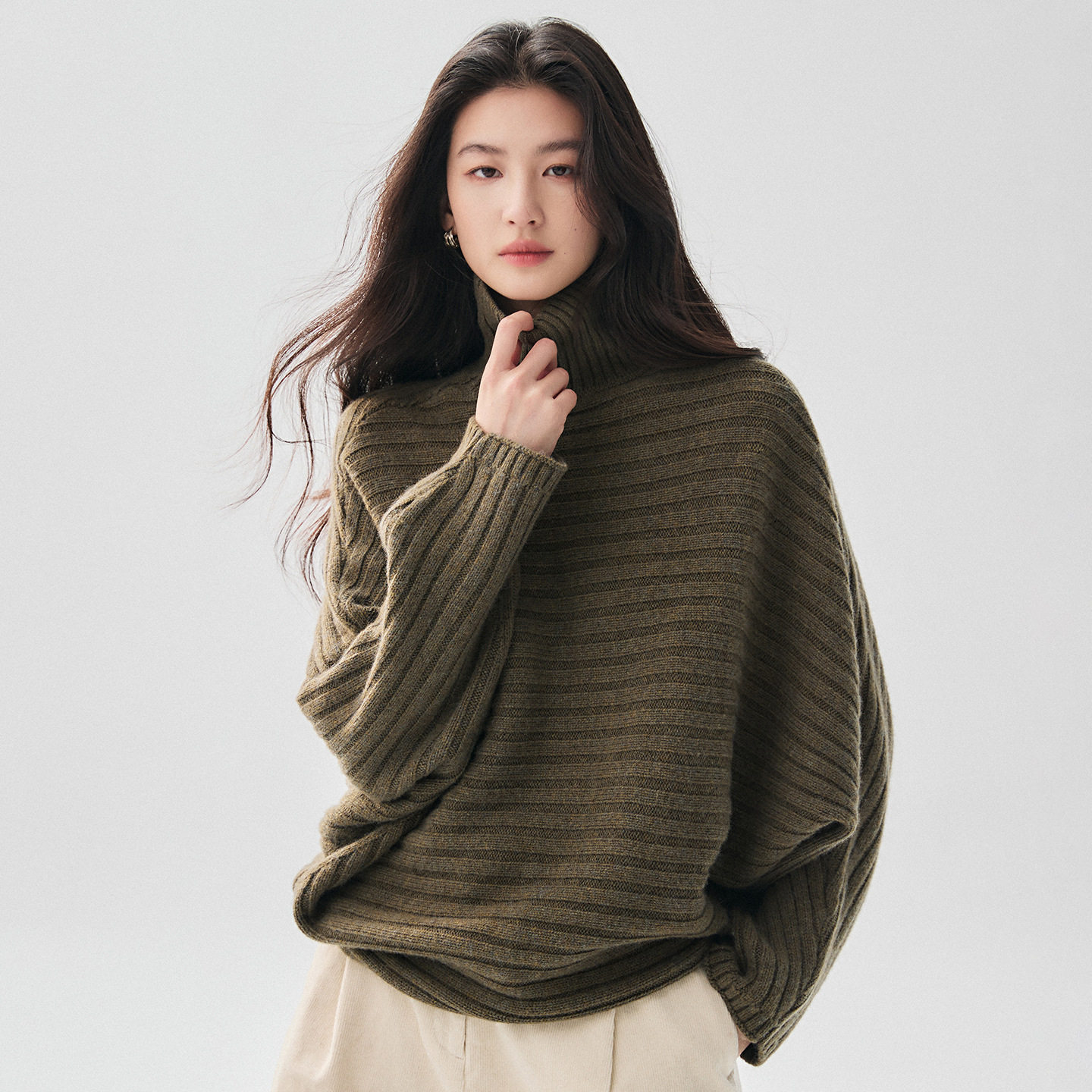 轻奢风高领山羊绒衫女士宽松慵懒加厚蝙蝠衫针织衫复古保暖毛衣女