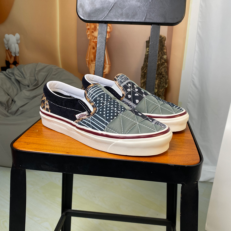 VANS休闲低帮一脚蹬板鞋