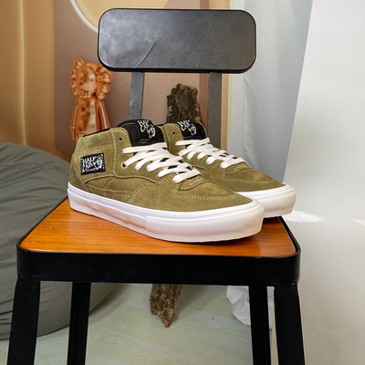 VANS范斯经典中帮专业滑板鞋