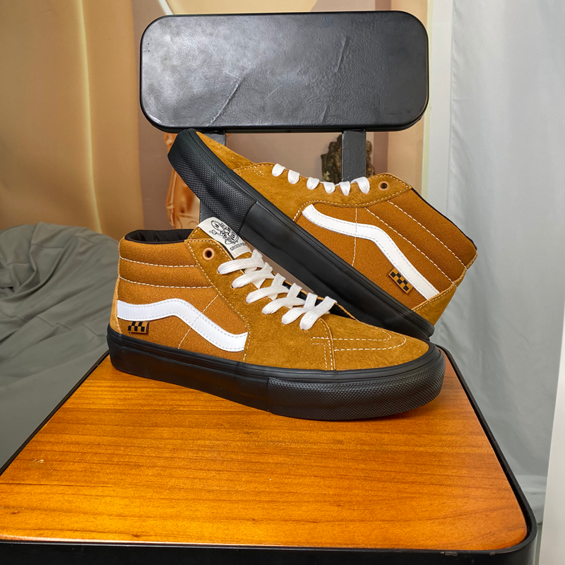 范斯Vans中帮男女专业滑板鞋