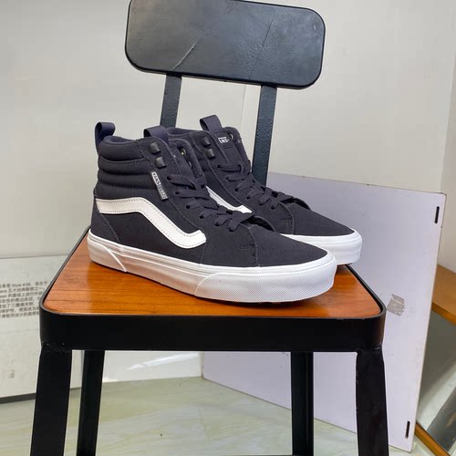 Vans范斯高帮复古深灰女翻毛皮
