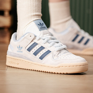 阿迪达斯三叶草女子FORUM LOW复古低帮板鞋休闲鞋KJ4299 KJ4300