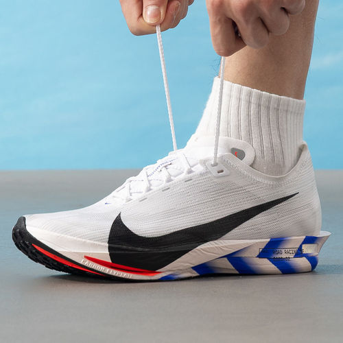 Nike耐克男士ZOOMX STREAKFLY 2 CM跑步鞋酷感风运动鞋IO8268-100