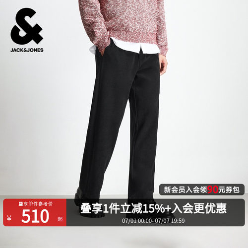 宽松版型，松紧抽绳腰头，背后双侧插袋