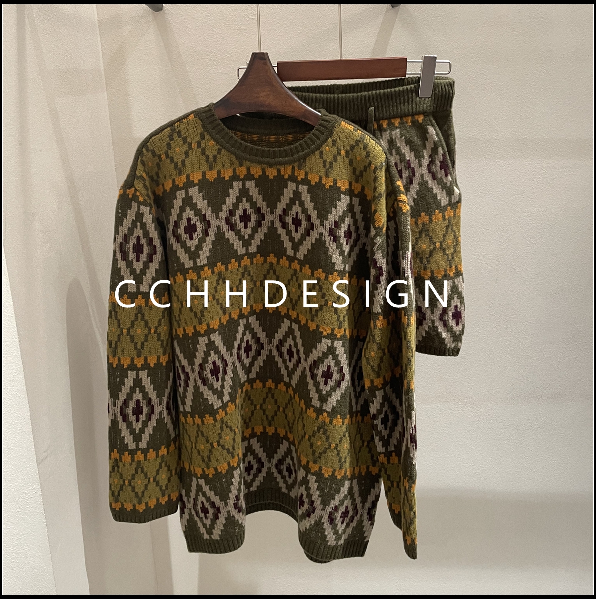 欧洲站女装2025冬季新款圆领拼色时尚洋气长袖针织上衣半身裙套装