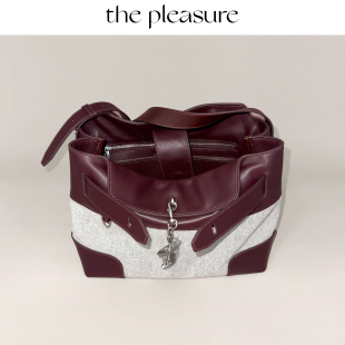 the pleasure新品喷泉包28牛皮拼接帆布松弛感轻盈单肩斜挎包