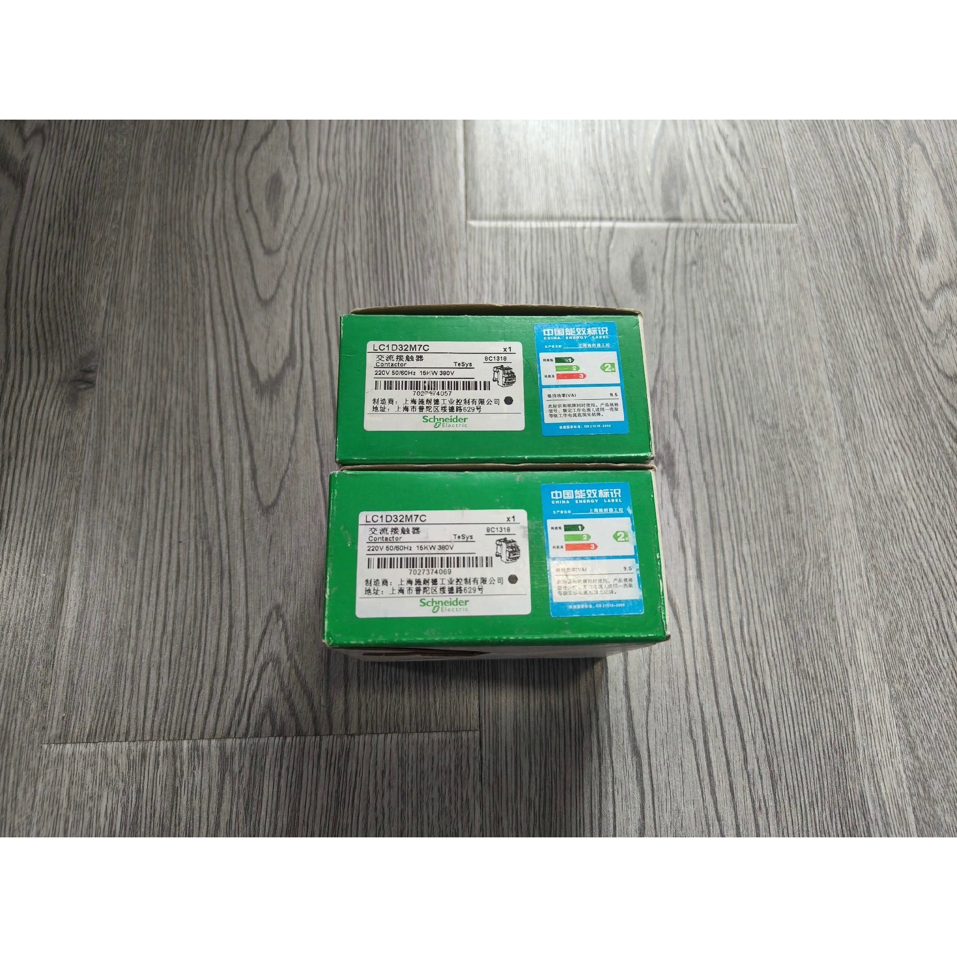 施耐德LC1D32M7C交流接触器220V 50/60HZ全新拍前请询价