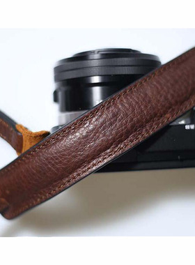 适用于A7C真皮相机背带富士xs10xt4xt5xt30索尼6400挂绳肩带复古