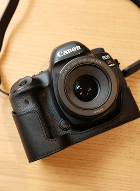 佳能微单R8相机包r62配件r8保护套rp皮套底座r7真皮r10相机套r52