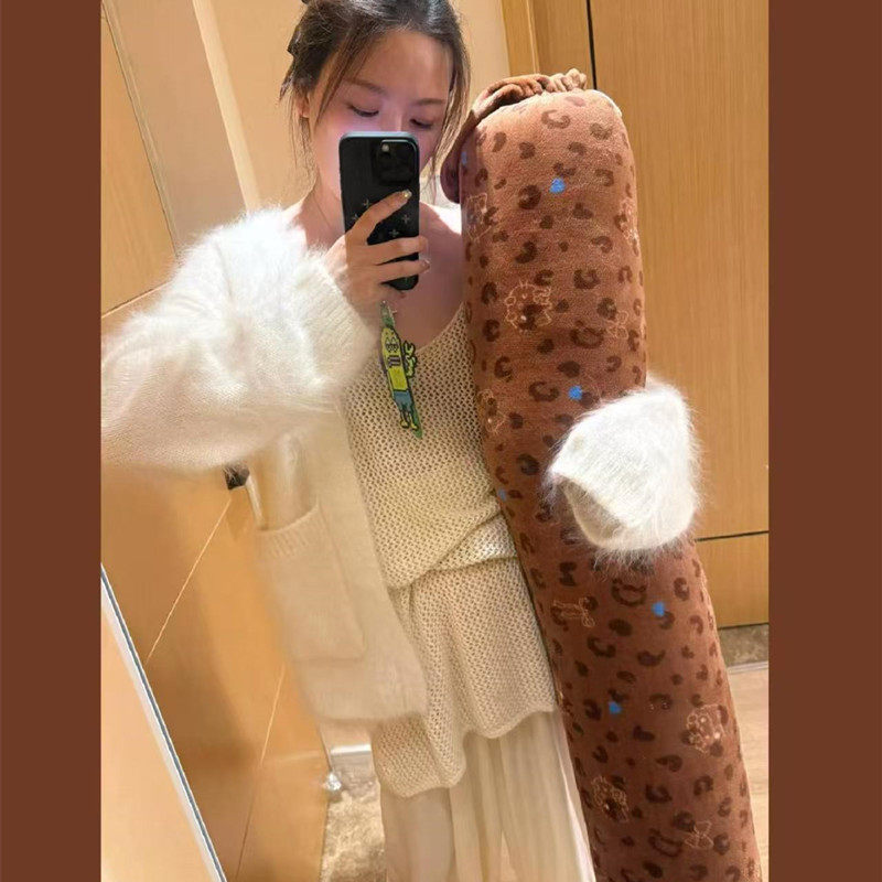 牛奶绒糖果枕侧睡夹腿抱枕