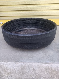 加厚大号轮胎建筑灰盆猪食盆喂猪食槽牛羊饲料槽宠物狗窝盆载
