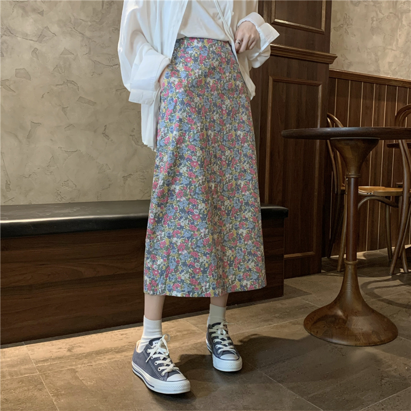 Real price! Korean Retro High Waisted small floral A-line skirt with medium and long crotch covering and slim skirt