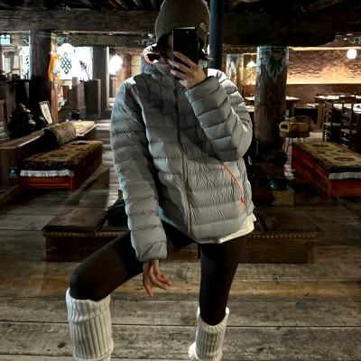 卡盛灰色轻薄排骨羽绒棉服