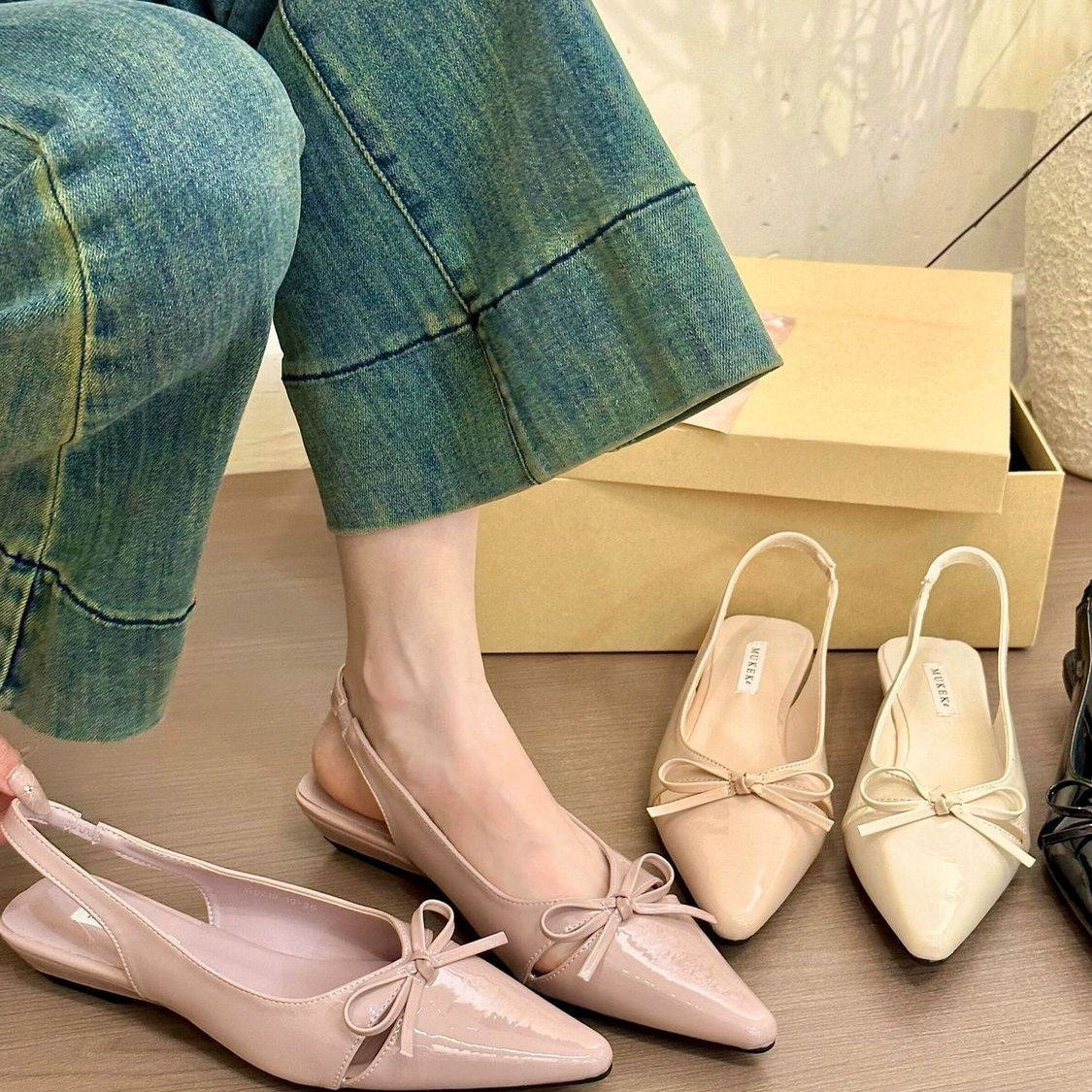 一字带瑰丽紫气质漆皮尖头镂空蝴蝶结包头后空凉鞋女春平底单鞋,女鞋,一字带凉鞋,淘宝优惠券,粉丝福利购,淘宝优惠卷