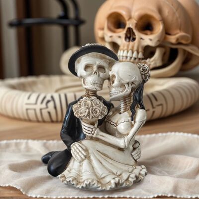 1 Piece Skeleton Couple Ornament - Gothic Romantic Resin Art